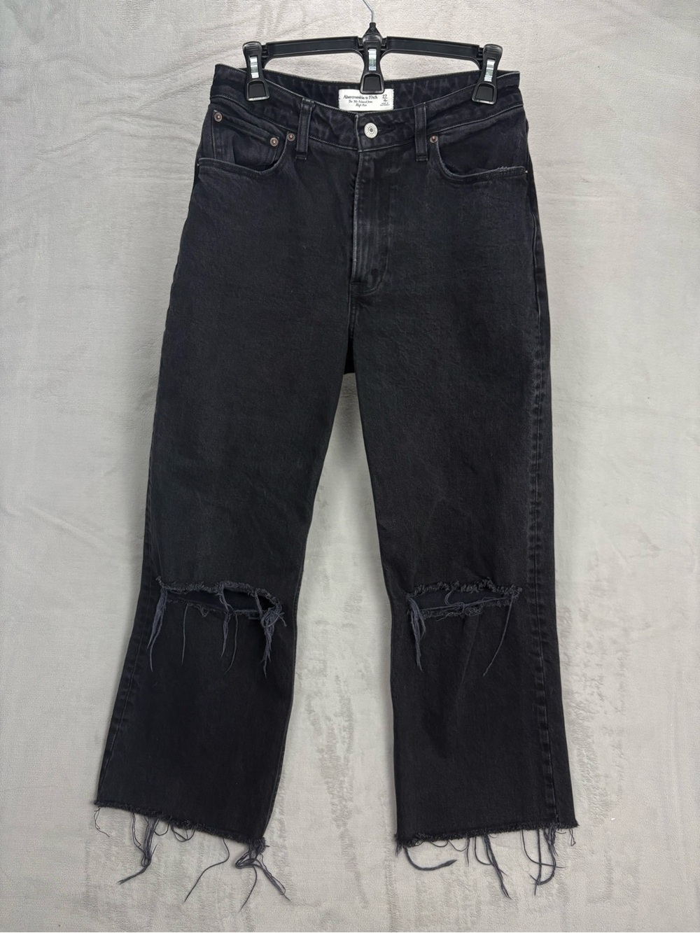 Abercrombie & Fitch 90s Relaxed Jean 27 Curve Love Black Distressed High Rise